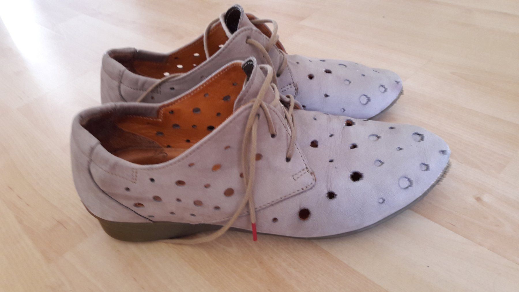 Think Scarpe da donna: Think Schuhe Beige – Usato da Nebikon venduto da Draga25 2