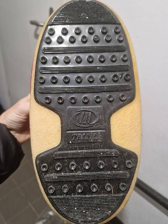 Scarpe da donna: Moon boot – Usato da Aurigeno venduto da dan_2xx2 2