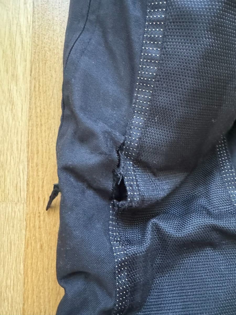 IXS Pantalons: Motorradhose – Défectueux à Würenlos par Eyeq 2