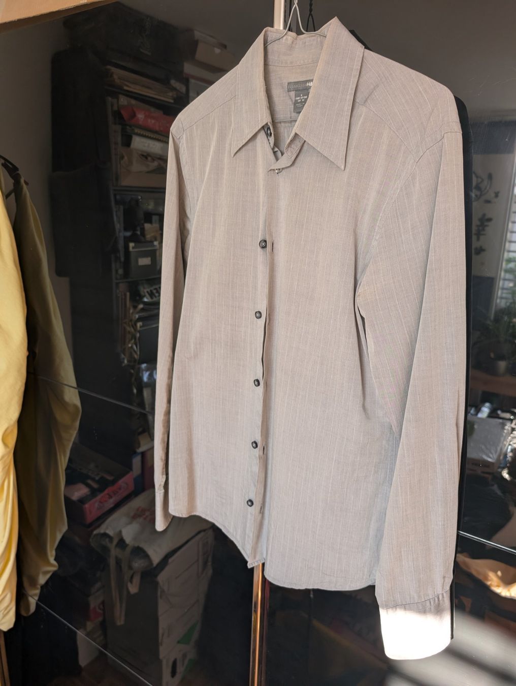 H&M Hemden: H&M Langarmhemd Hellgrau/Beige Feingestreift S – Gebraucht aus Basel von ste_nwj8 1