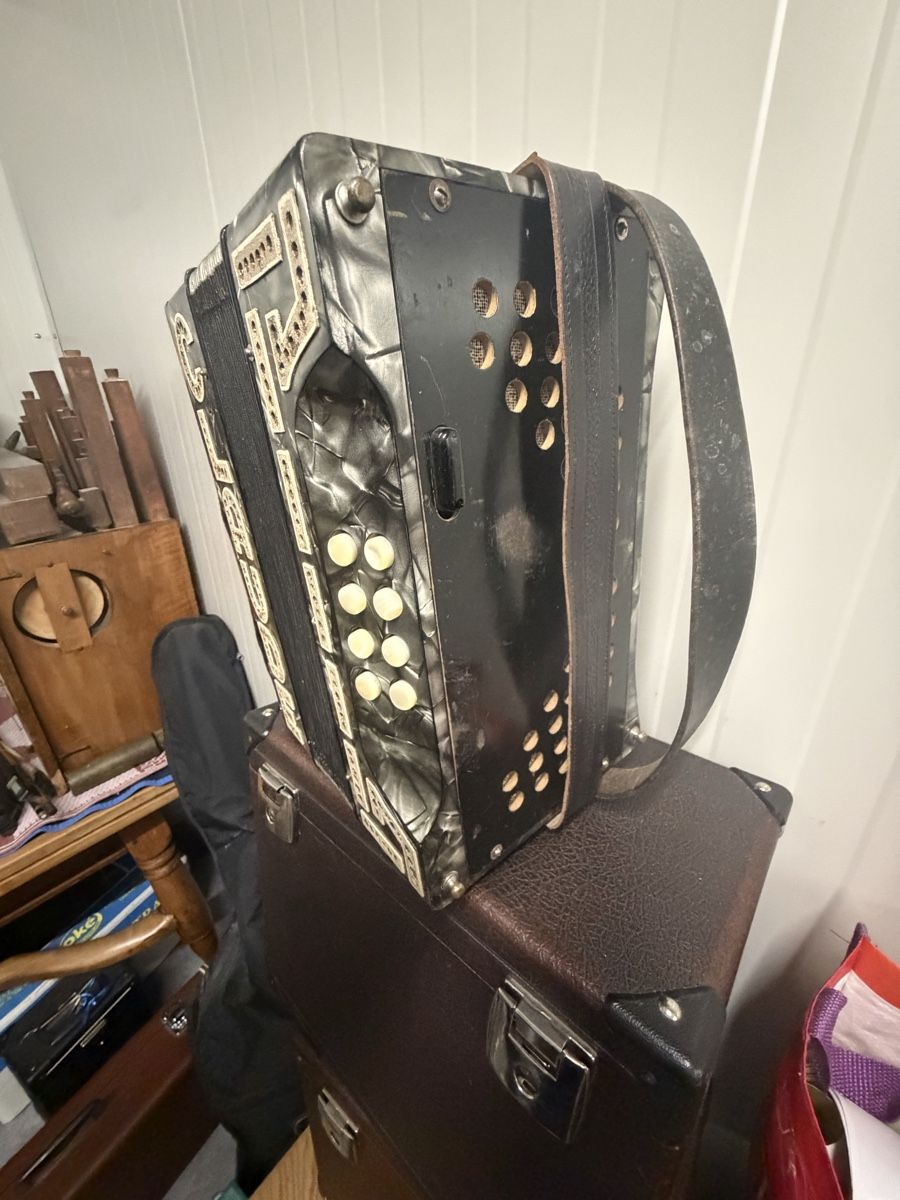 Strumenti musicali: Claude scala – Usato da Füllinsdorf venduto da MiGeiss64 5