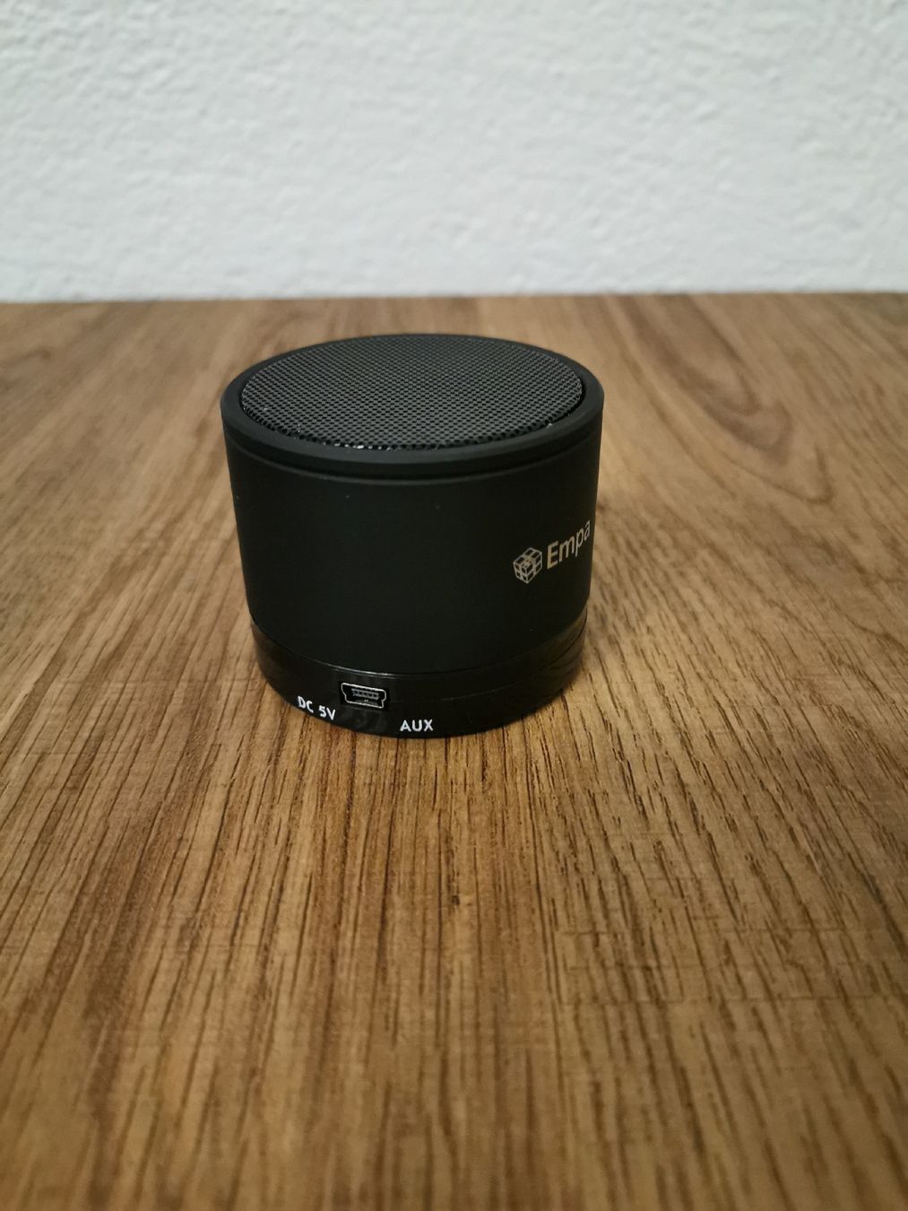 Haut-parleurs: Kompakter Bluetooth Lautsprecher neuwertig – Neuf (Voir description) à Bonaduz par TheCahenzli 2