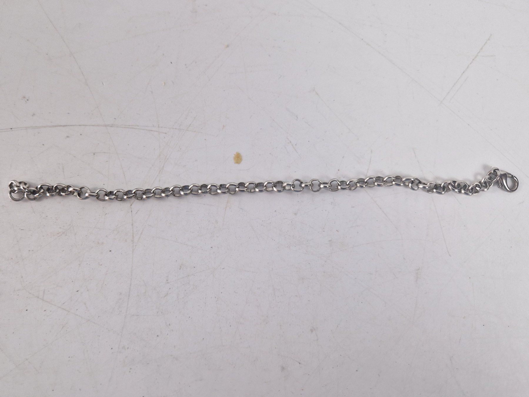 Bracciali & Braccialetti: Silberfarbenes Ketten Armband – Usato da Muhen venduto da Restwert_Muhen