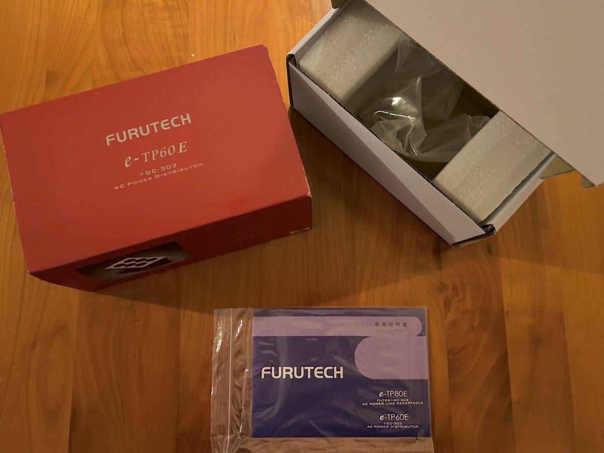 Amplificateurs: High End Netzleiste Furutech e-TP60 E – D'occasion à Zürich par ocamen 2