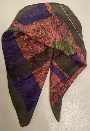 Seiden Foulard 🌸