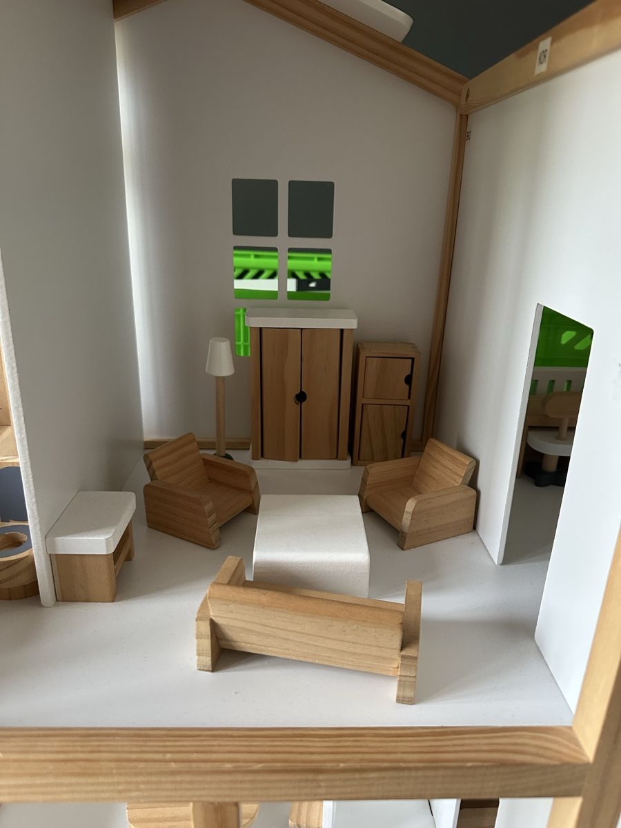 Puppenhäuser & -möbel: Puppenhaus Pinolino inkl. Möbel – Gebraucht aus Winterthur von ste_f5wy 2