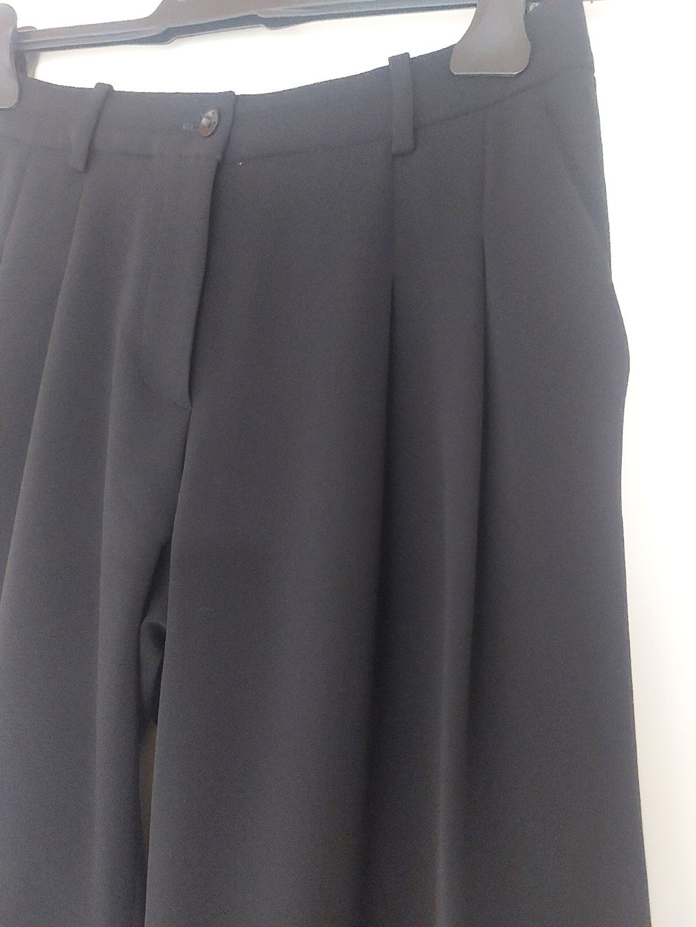 Max Mara Pantalons: Max Mara Hose 38 schwarz – D'occasion à Münchenstein par luksack 4