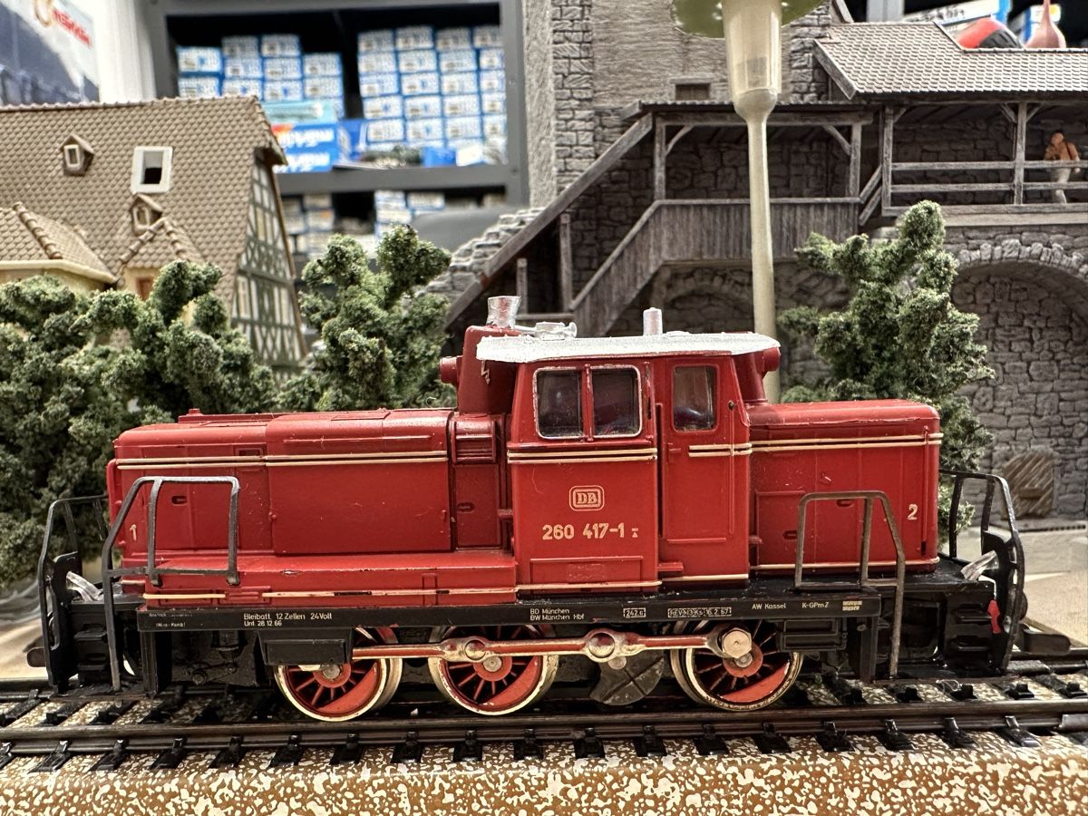 Märklin Modellini di ferrovie: Märklin 3065 DB V60 BR260 TELEX – Usato da Lupsingen venduto da New-Haven 1
