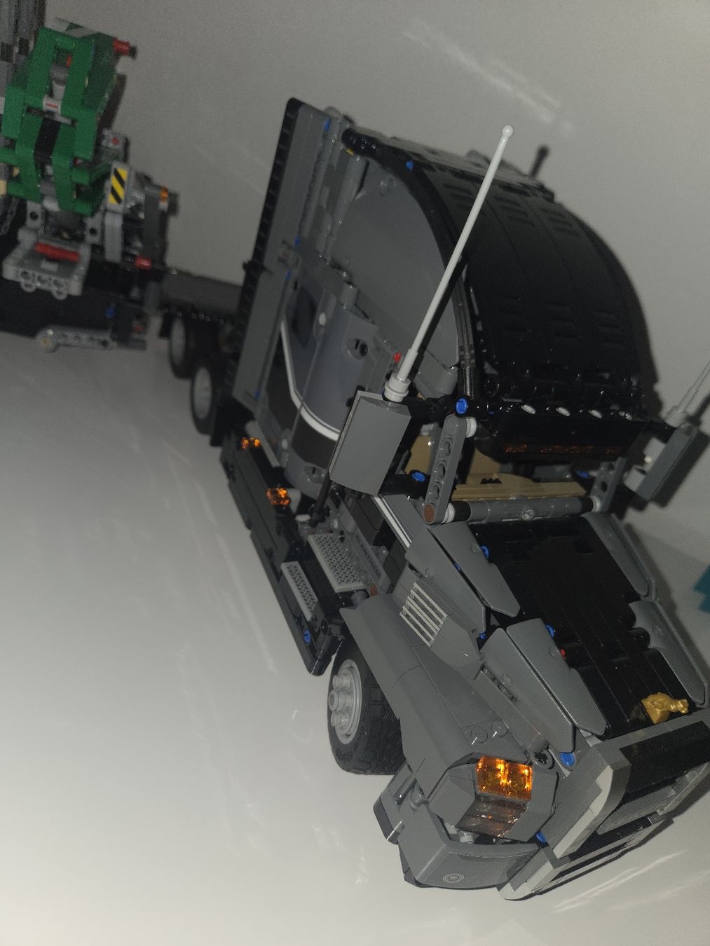 Lego Kit di costruzioni: LEGO Technic Mack Anthem 42078 – Nuovo (secondo la descrizione) da Sissach venduto da Legotechnicfreund 1