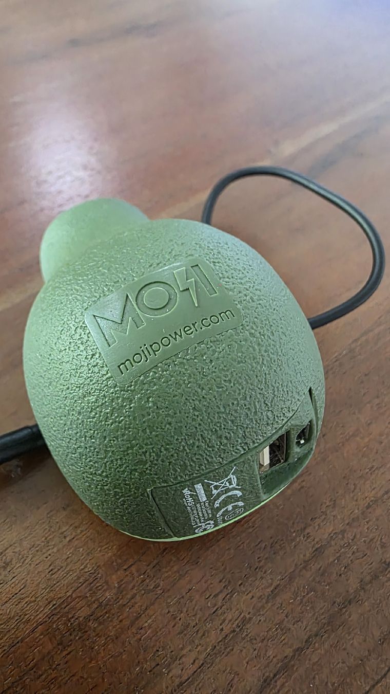 Caricabatterie: süsse Avocado Powerbank – Usato da Basel venduto da abo_xbd2 2