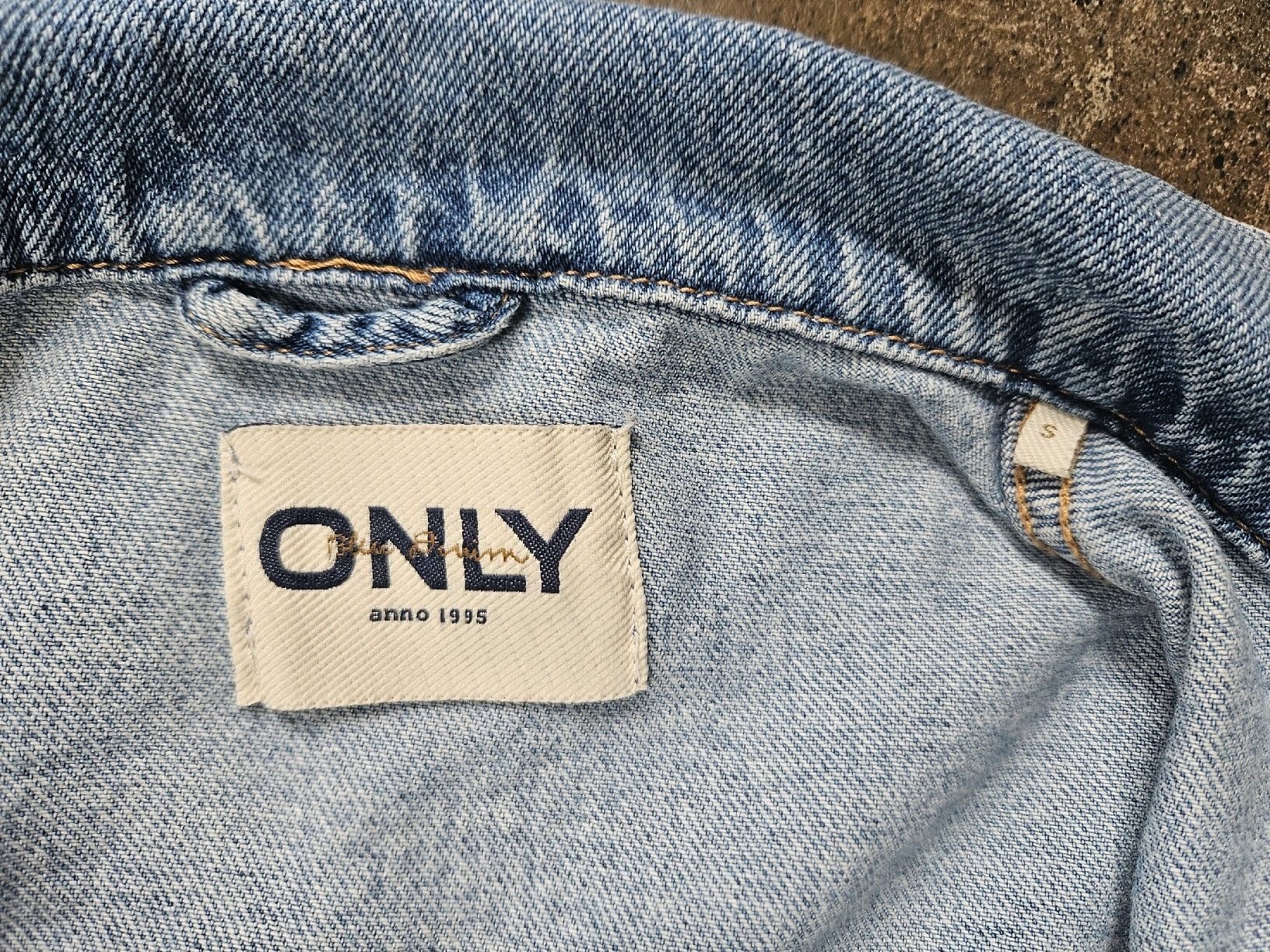 Only Camicette: Only Bluse Gr.. S  – Nuovo (secondo la descrizione) da Niederwil AG venduto da marciag 4