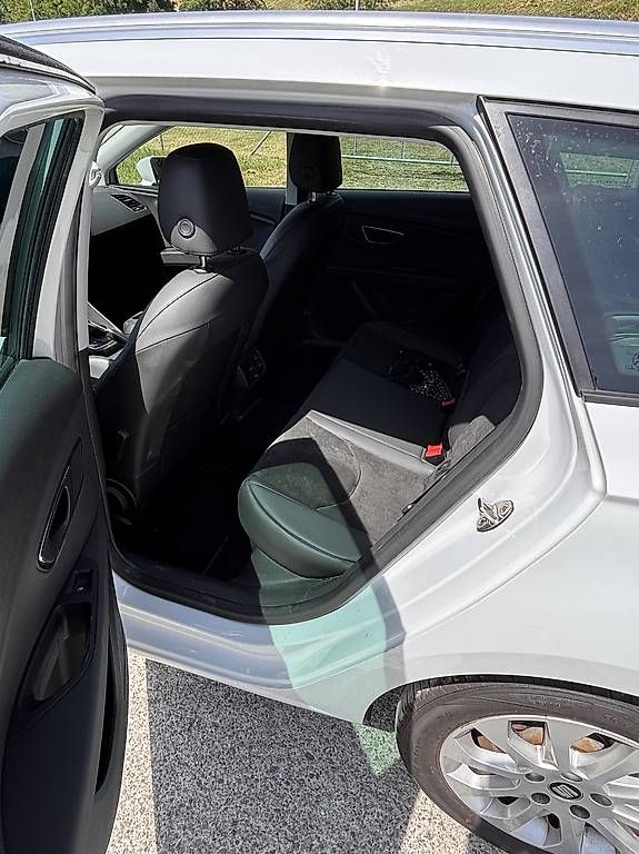 Seat Autos: SEAT ST 2.0 TDI – D'occasion à Brüttisellen par fla_t2gx 4