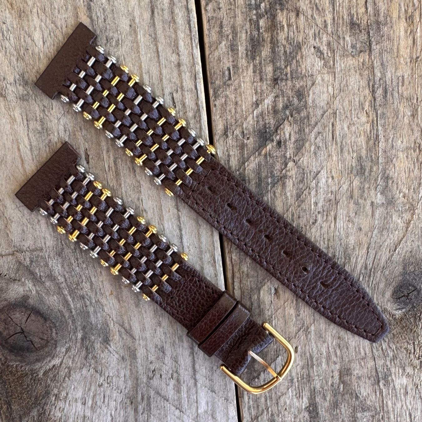 Armbänder & -reifen: Vintage NOS Decorative Leather Watch Strap 19m – Neu (gemäss Beschreibung) aus Arzier-Le Muids von Avanna