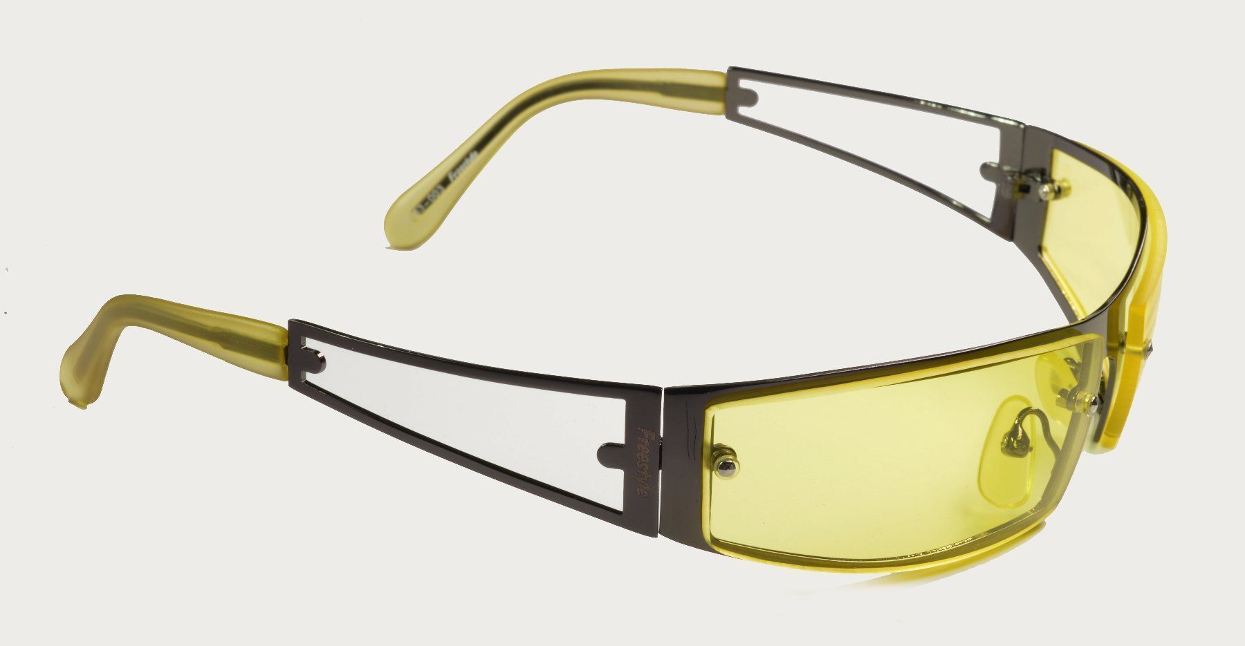 Occhiali & Lenti: Modische Sportbrille mit UV-Schutz – Nuovo e nell'imballaggio originale da Neerach venduto da i-style24 2