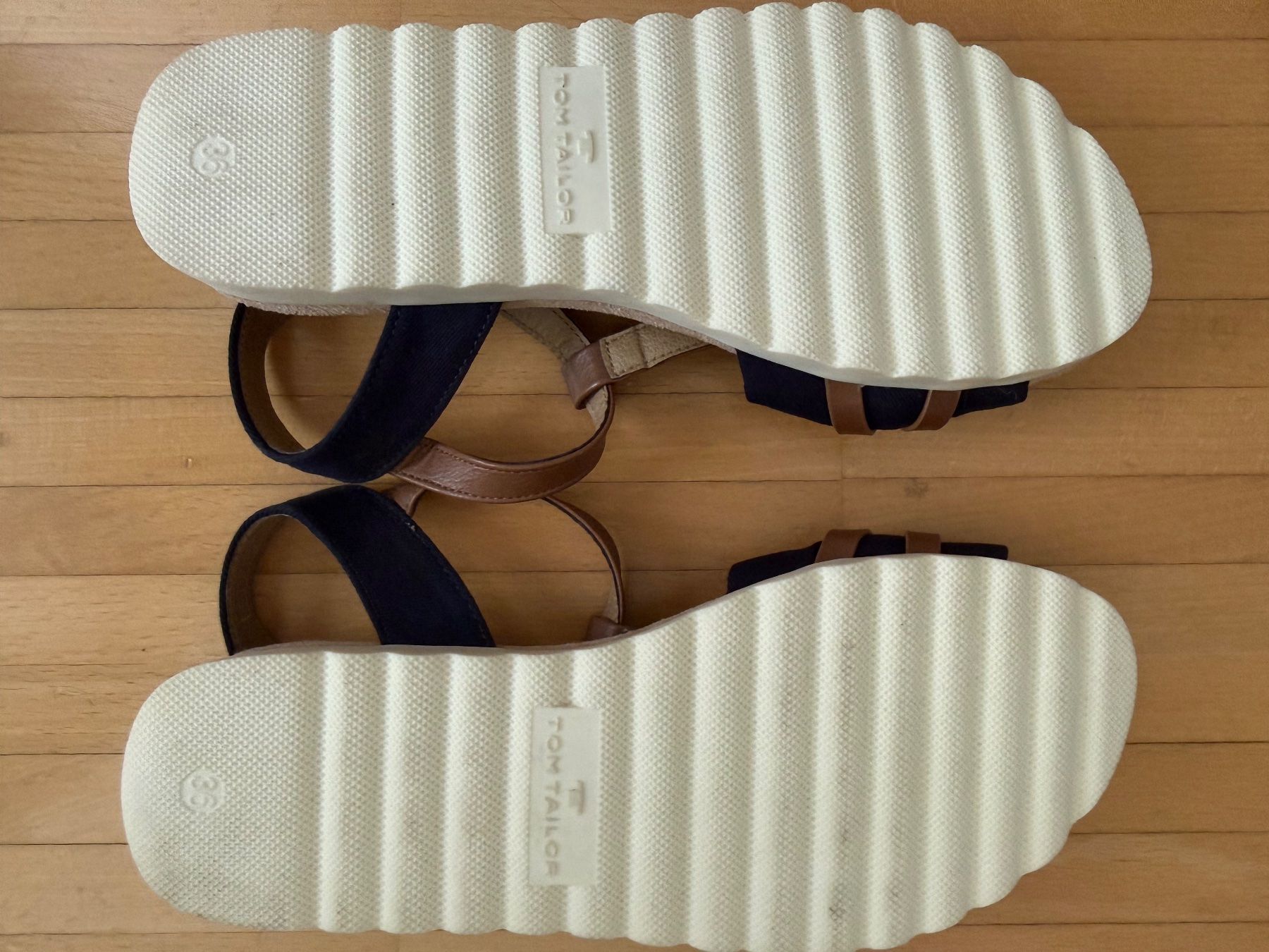 Tom Tailor Scarpe da donna: Tom Tailor Sandaletten blau Grösse 36 – Usato da Dänikon ZH venduto da Smiline 1