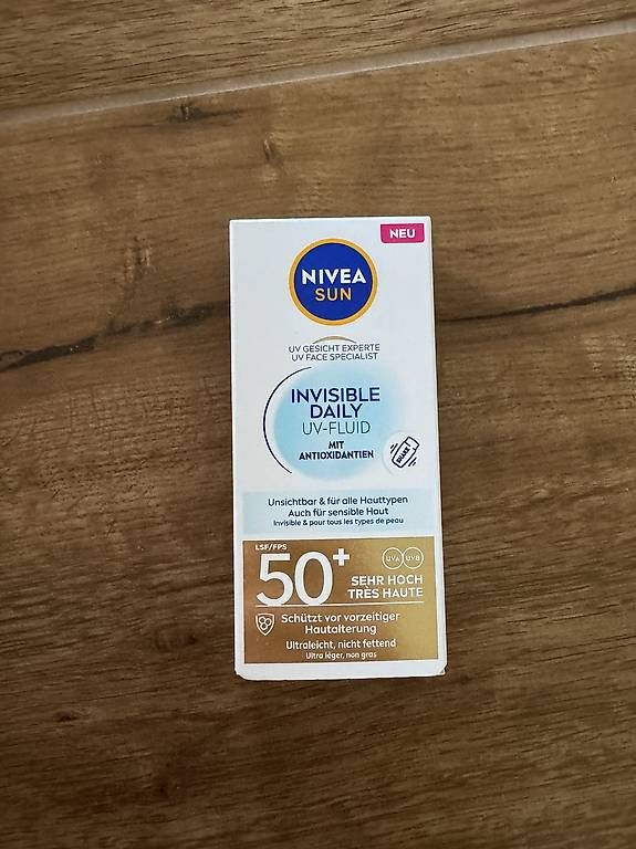 Nivea Cura del viso: Nivea UV FACE INVISIBLE DAILY FLUID LSF 50+ NEU – Nuovo e nell'imballaggio originale da Lachen SZ venduto da nathiisch