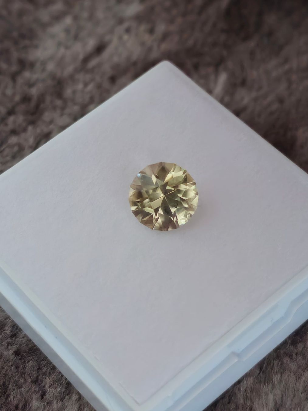 Pietre preziose: Csarite,Diaspore Farbwechsel mit Zertifikat – Nuovo (secondo la descrizione) da Wolhusen venduto da toni079 4