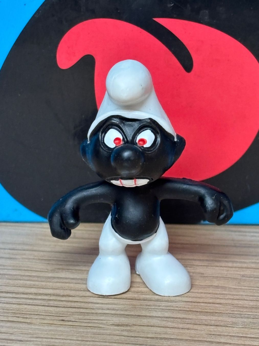 Schleich Statuette: Schwarzer, wütender Schlumpf – Usato da Lyss venduto da Duckszone