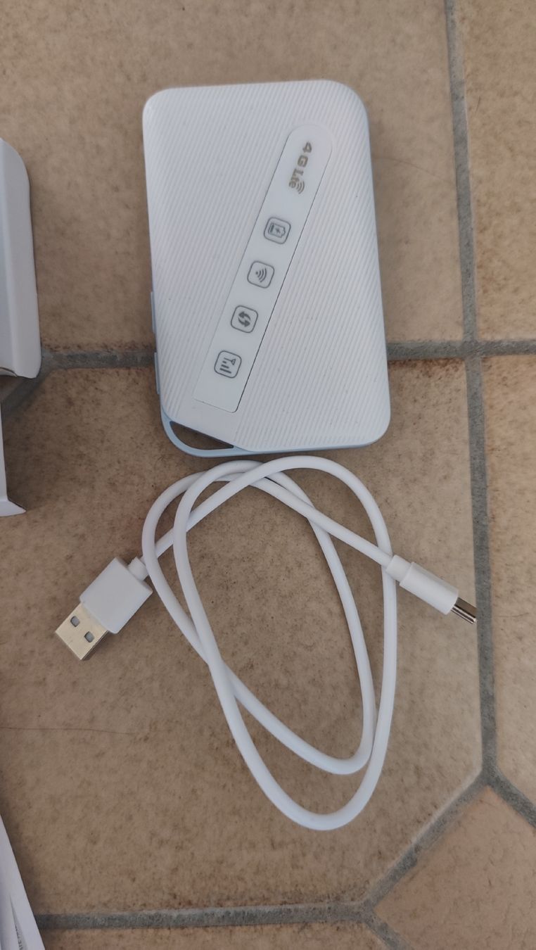 Dlink Modem & Router: D-Link 4g LTE ax300 wifi 6 mobile hotspot – Usato da Schaffhausen venduto da umitv0 1
