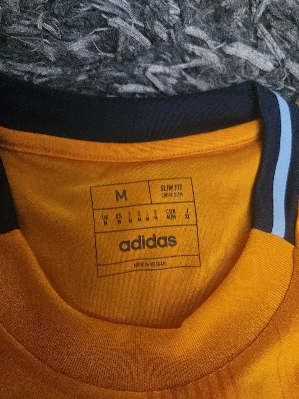 Adidas Canottiere & Pantaloni: Adidas Real Madrid Trikot Gr.M – Nuovo (secondo la descrizione) da Emmenbrücke venduto da TopGato 2