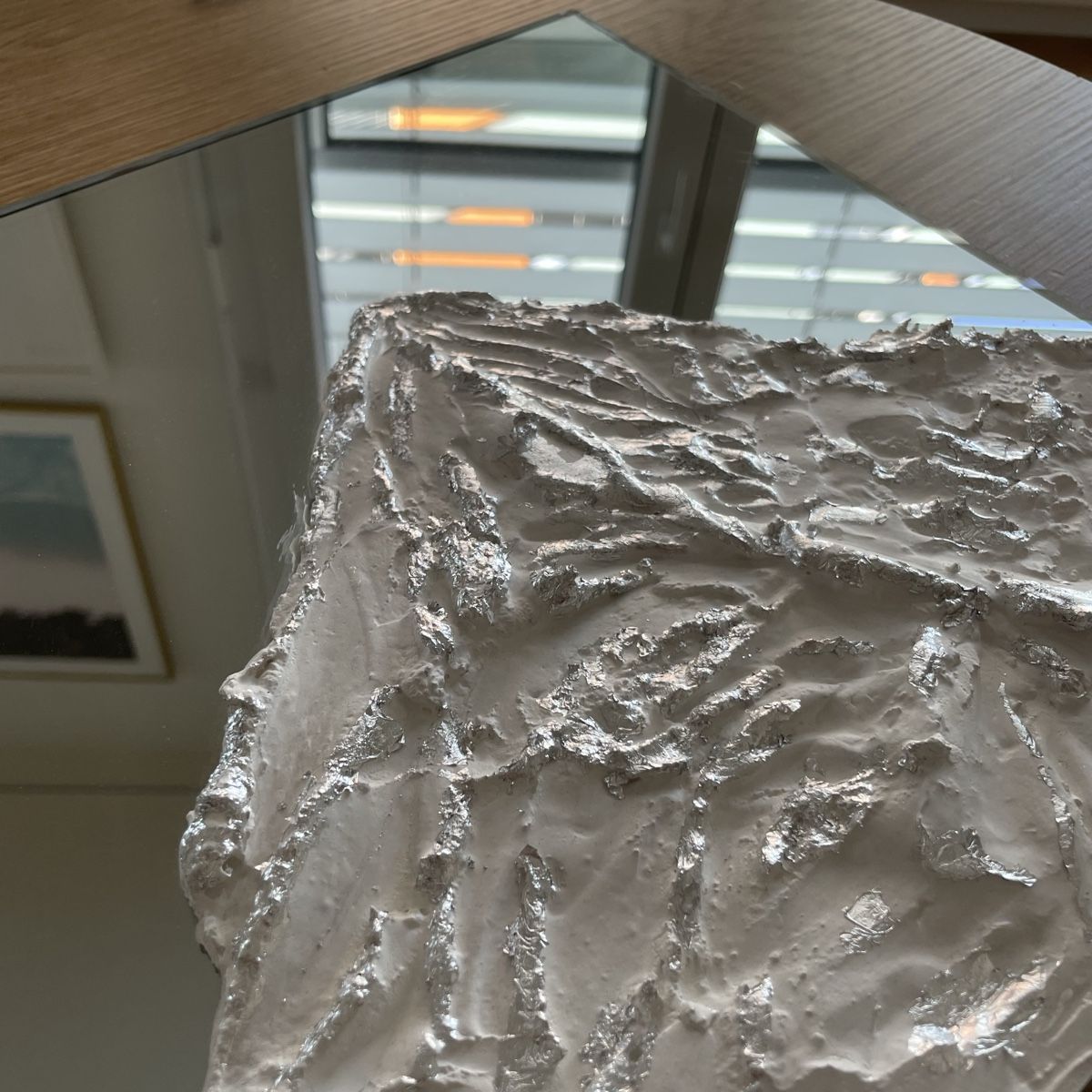 Specchi: Spiegel mit Matterhorn inspired Relief 30x30 – Nuovo (secondo la descrizione) da Utzenstorf venduto da beatrice.ch 2