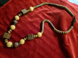 Vintage Holz Kette braun/hellbraun mit Hornverschluss, 88 cm
