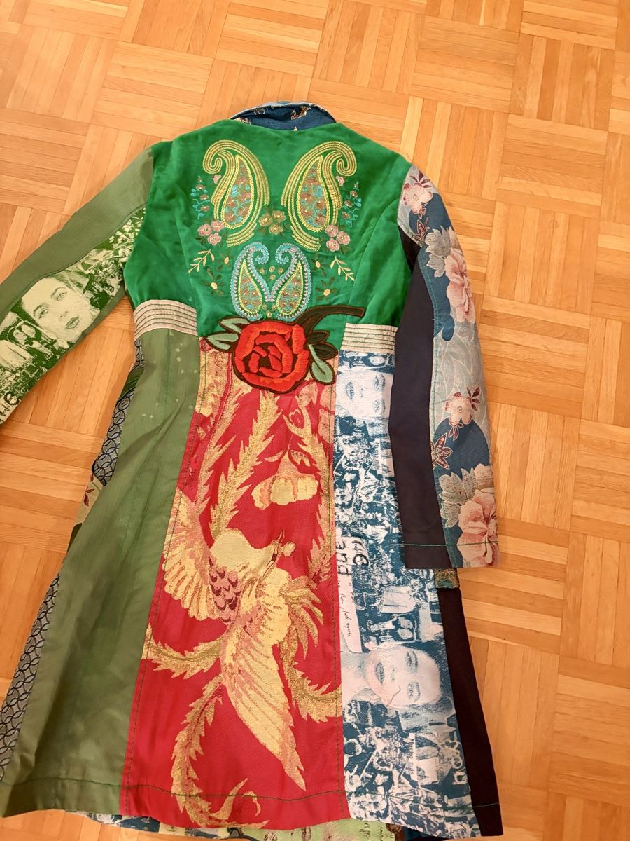 Desigual Cappotti: Desigual Mantel Gr. 40 – Usato da Gossau SG venduto da Dobby1974 1