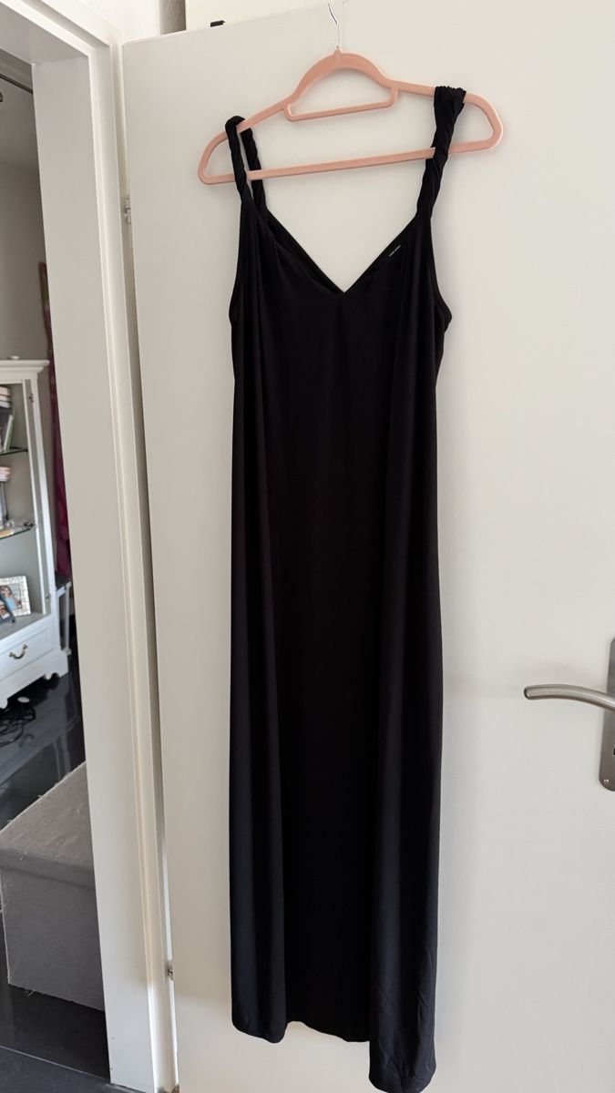 Vestiti: Langes Kleid – Usato da Gattikon venduto da saxo16