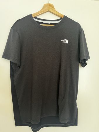 The North Face T-Shirt Schwarz/Dunkelgrau
