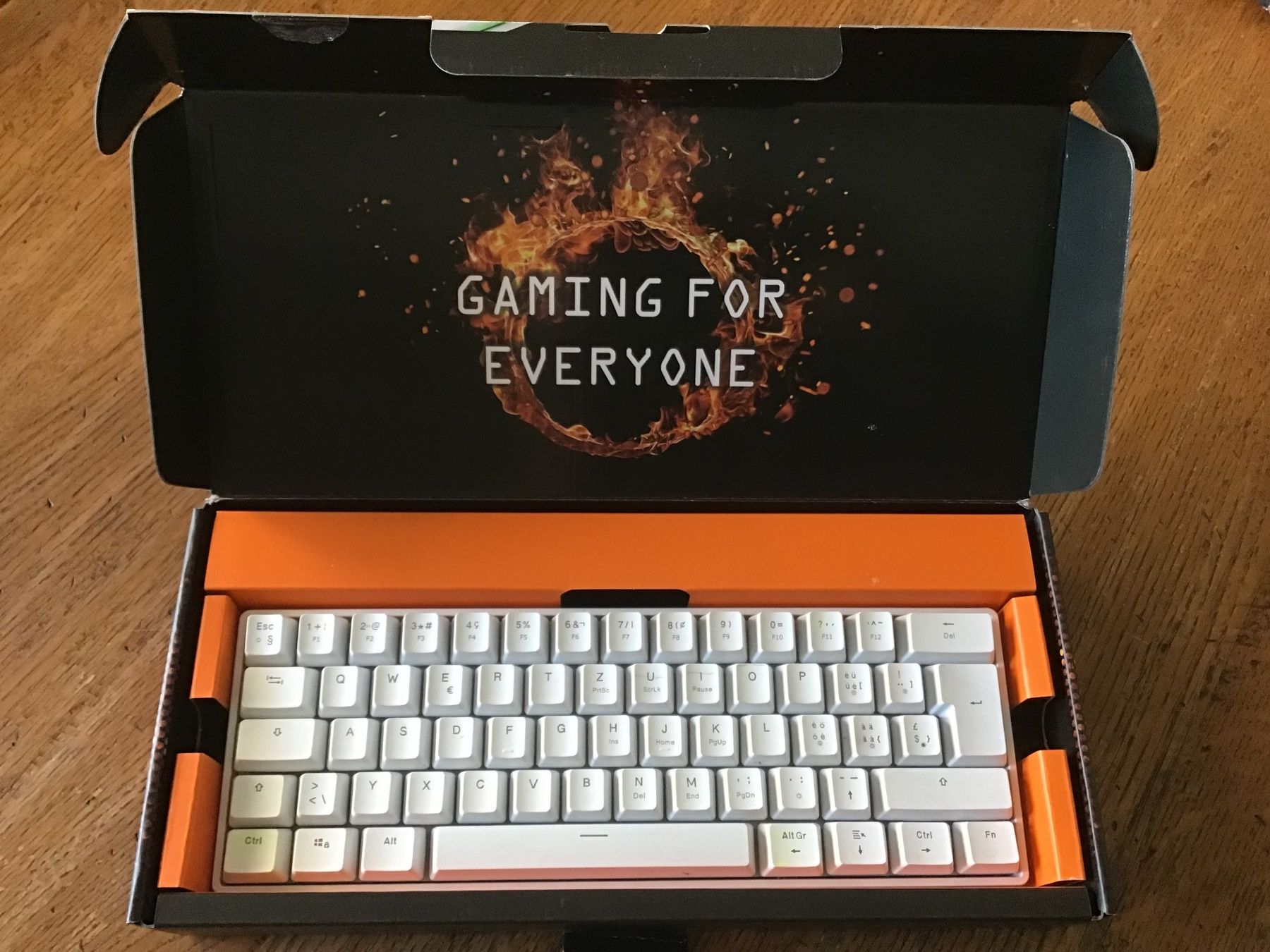 Claviers: Mechanical Gaming Keyboard DK470 – D'occasion à Fully par Ruby97 1