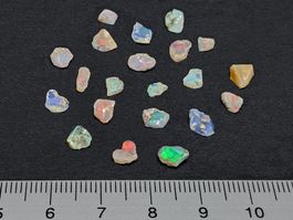 Opal - Äthiopischer Welo Opal Rohsplitter 4 bis 7mm, 5.85ct