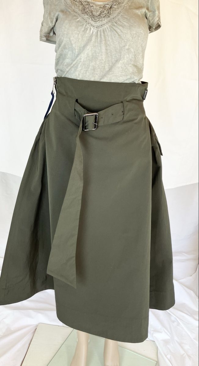 Moncler Gonne: Moncler Gr.38 – Nuovo (secondo la descrizione) da Mürren venduto da Ne-le