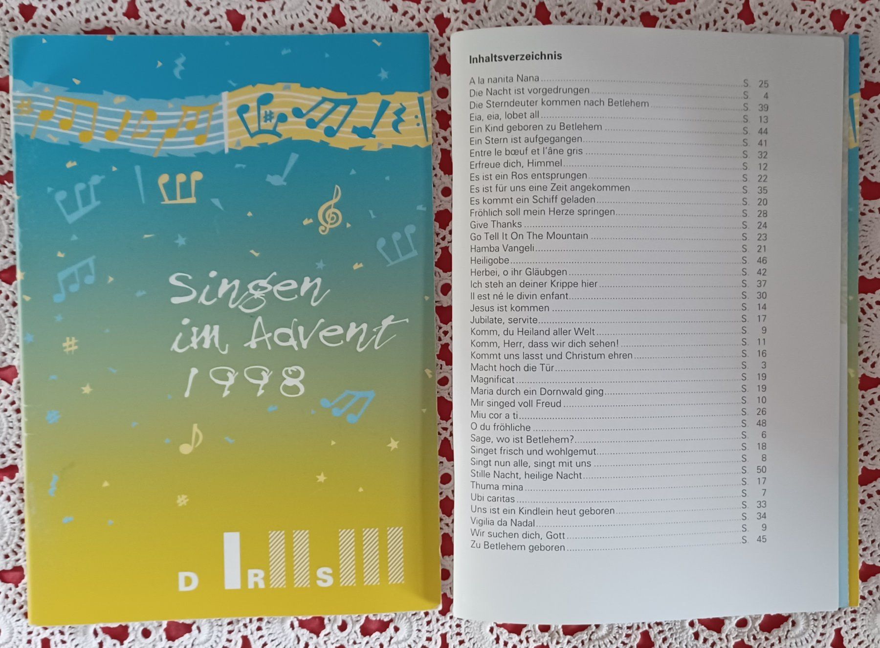 Bücher: 6 Hefte Weihnachtslieder, Chor, Schule, Klavier, Instrumente – Gebraucht aus Lindau von halusana 7