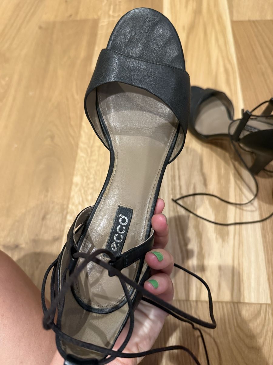 Scarpe da donna: Schuhe 41 – Usato da Dotzigen venduto da White_Warrior 8