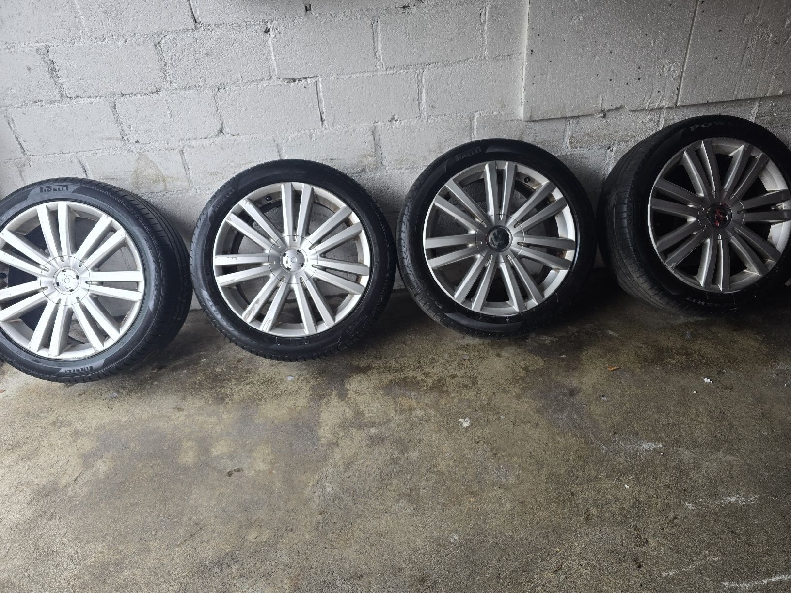 Volkswagen Felgen: ORIGINAL ALUFELGEN VW TOURAN 17 ZOLL – Gebraucht aus Alchenflüh von Carp-82