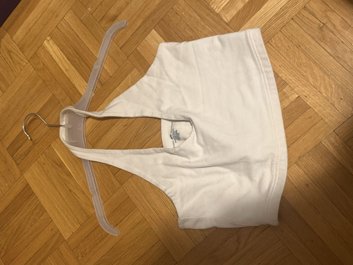 Brandy Melville Tops: Lot de 2 débardeurs  – Gebraucht aus Grand-Lancy von saf_tlt2