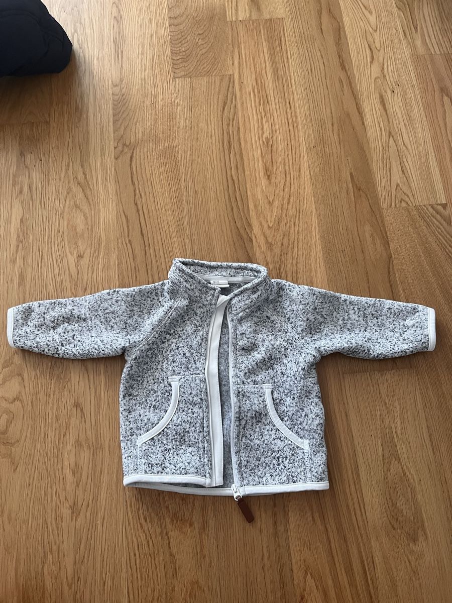 H&M Giacche & Cappotti: Fleecejacke Grösse 62  – Usato da Wetzikon ZH venduto da Higure