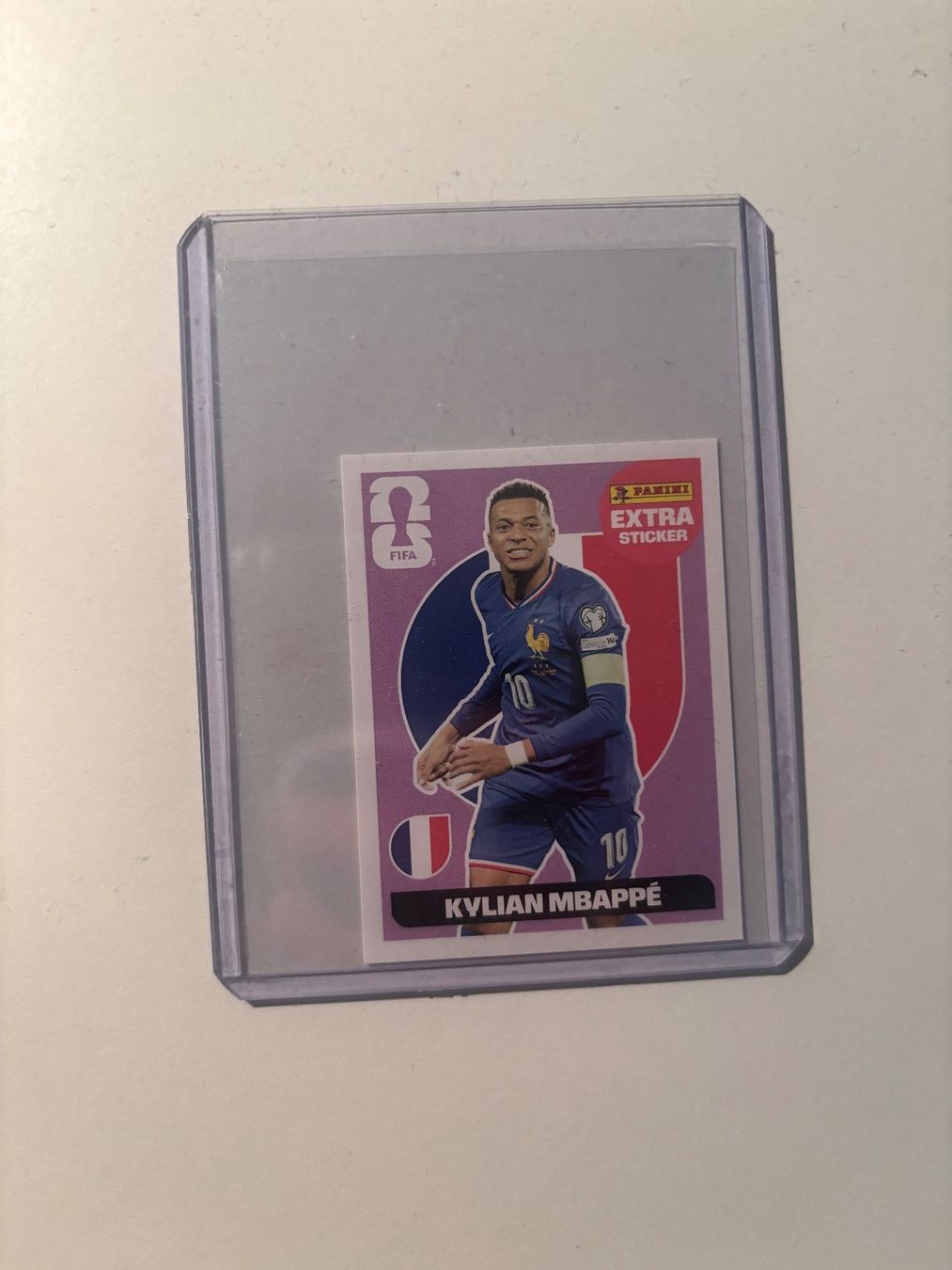 Panini Carte collezionabili: WM 2026 Extrasticker Mbappe Lila – Nuovo e nell'imballaggio originale da St. Gallen venduto da teletubbies