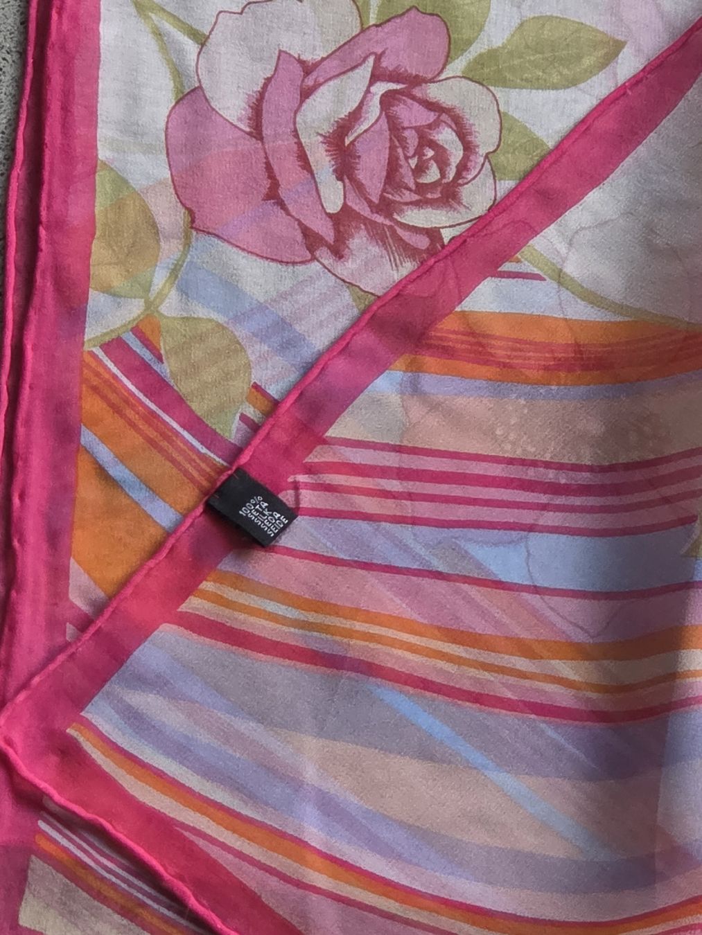 Foulards, Tücher & Schals: Seidenschal, 40 x 160, handrolliert – Neu und originalverpackt aus Frauenfeld von Schenken-mit-Herz 4