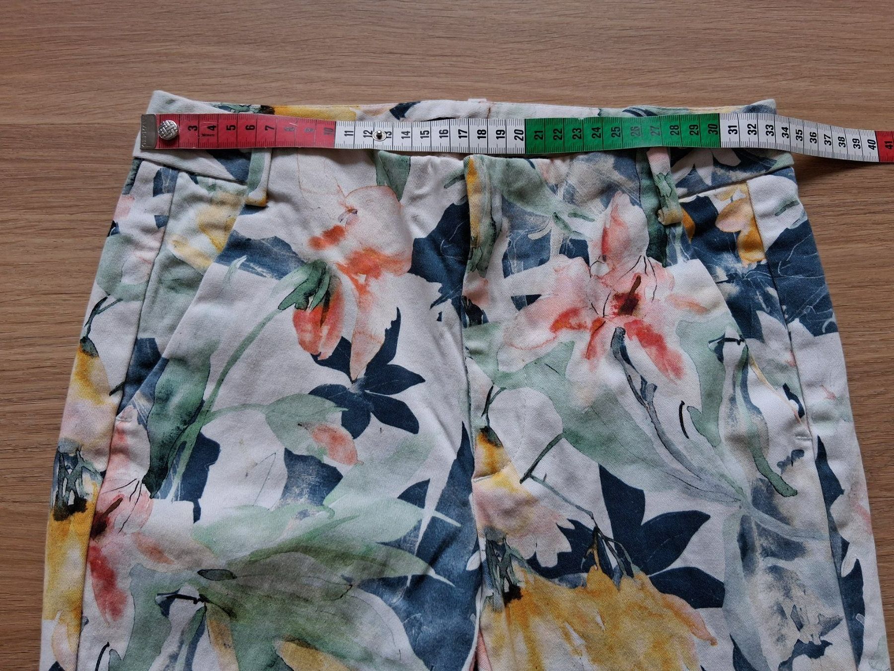 Zara Pantaloni: Zara Blumen Hose XS – Usato da Lengnau AG venduto da Nathi88 4