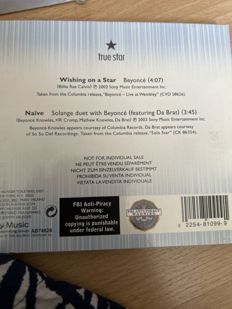 CDs: Tommy Hilfiger True Star CD  – Gebraucht aus Herbetswil von rotekatze84 1