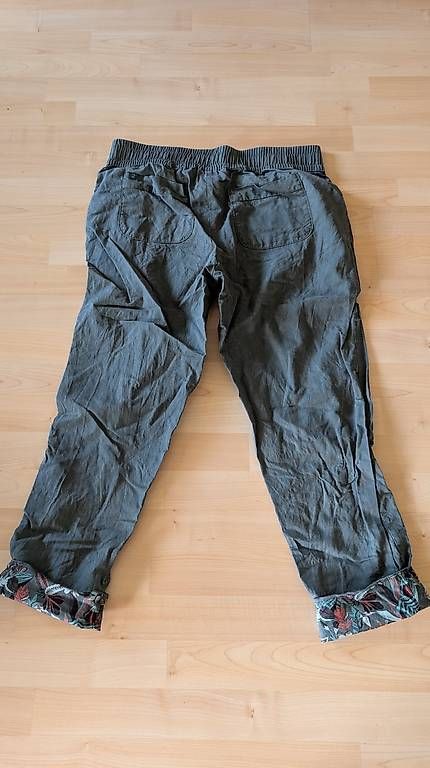 Pantaloni: Neue Leinenhose von Decathlon Gr.42 – Usato da Baar venduto da Foscolio 1