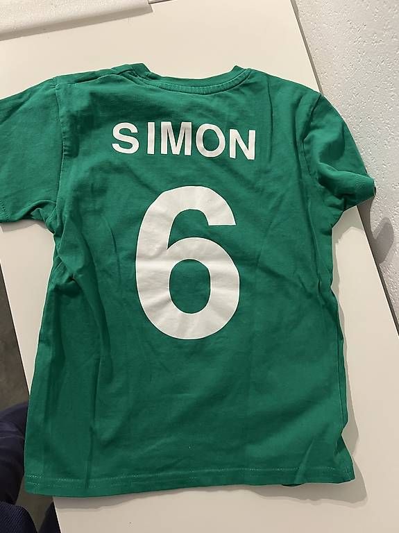 T-shirt: T Shirt Simon Sport – Usato da Zürich venduto da Voerny 1