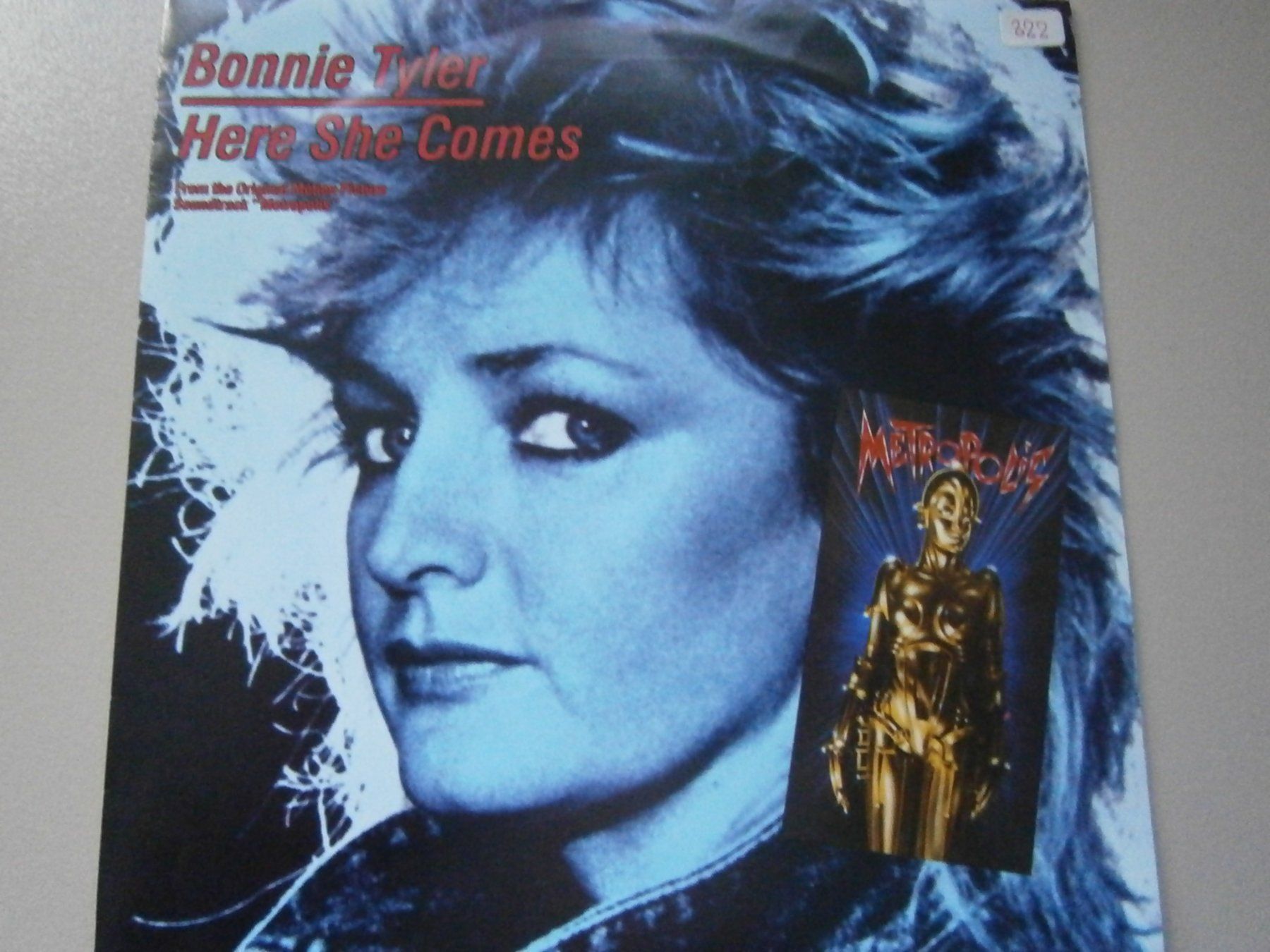 Dischi in vinile: Vinyl-Single Bonnie Tyler - Here She Comes – Usato da Langenthal venduto da Modo39