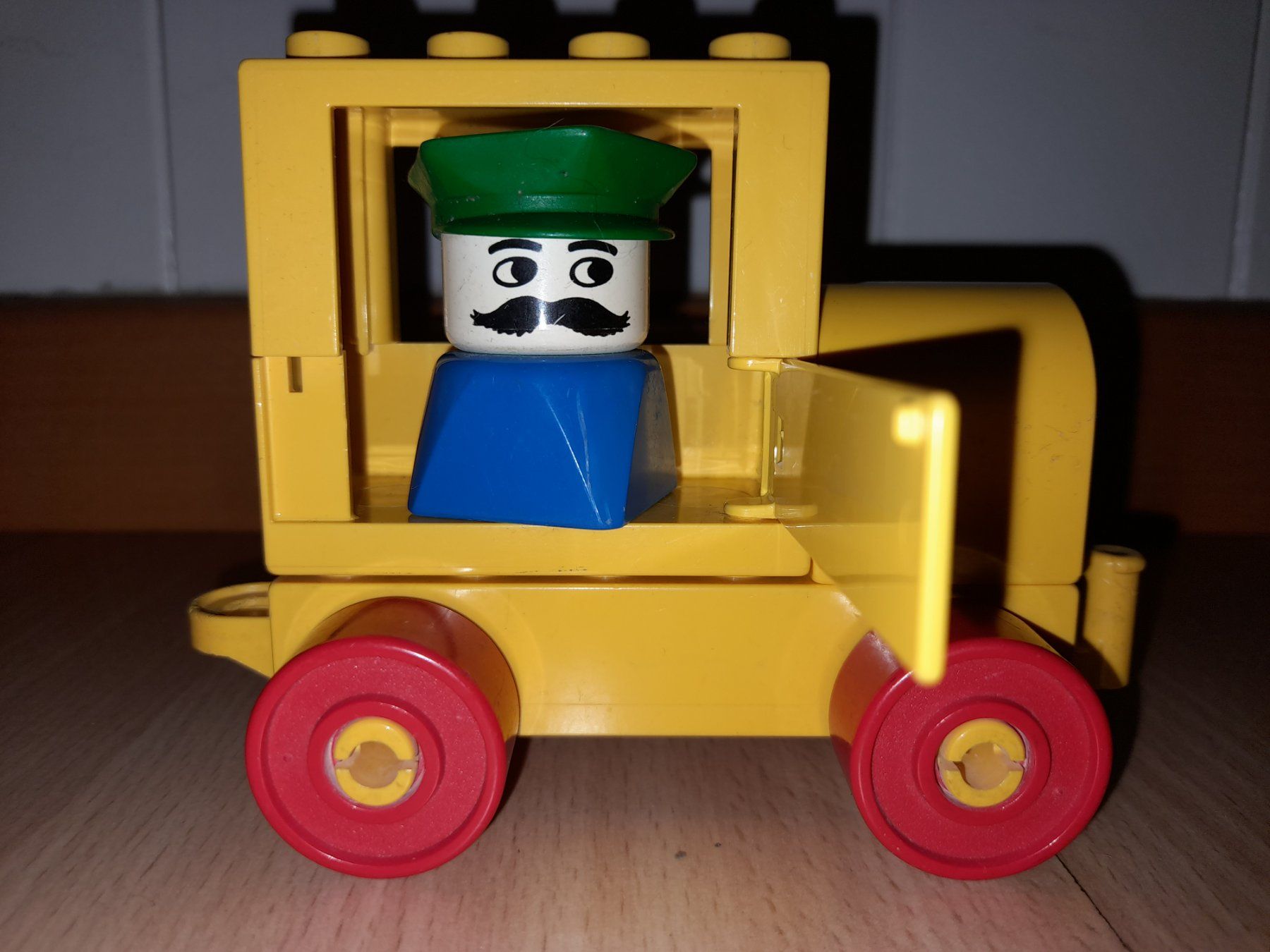 Lego Spielzeuge: Lego Duplo Taxi 535 Klassiker – Gebraucht aus Wittenbach von Gugielmo 1