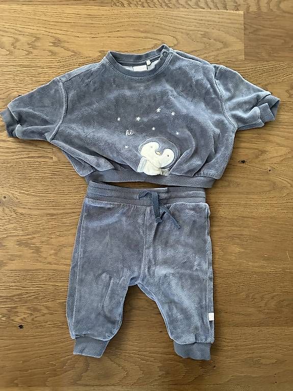 Lotti & Set di vestiti: Baby Set Pullover & Hose Gr. 62 – Usato da Zürich venduto da kat_tl7x