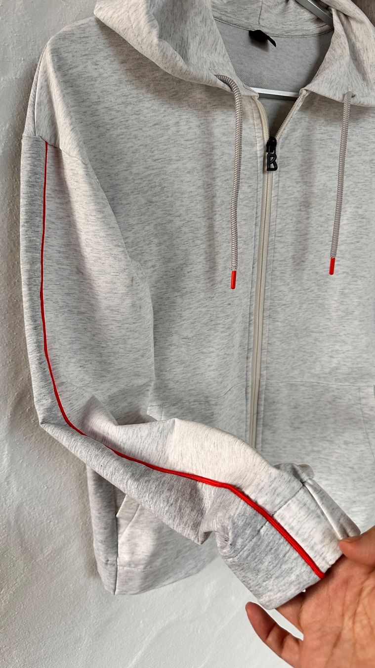 Bogner Giacche: Bogner Sweatjacke mit Kapuze, grau -- Grösse S – Usato da Niederrohrdorf venduto da gigerch 4