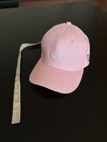 Stylische rosa Cap mit Band