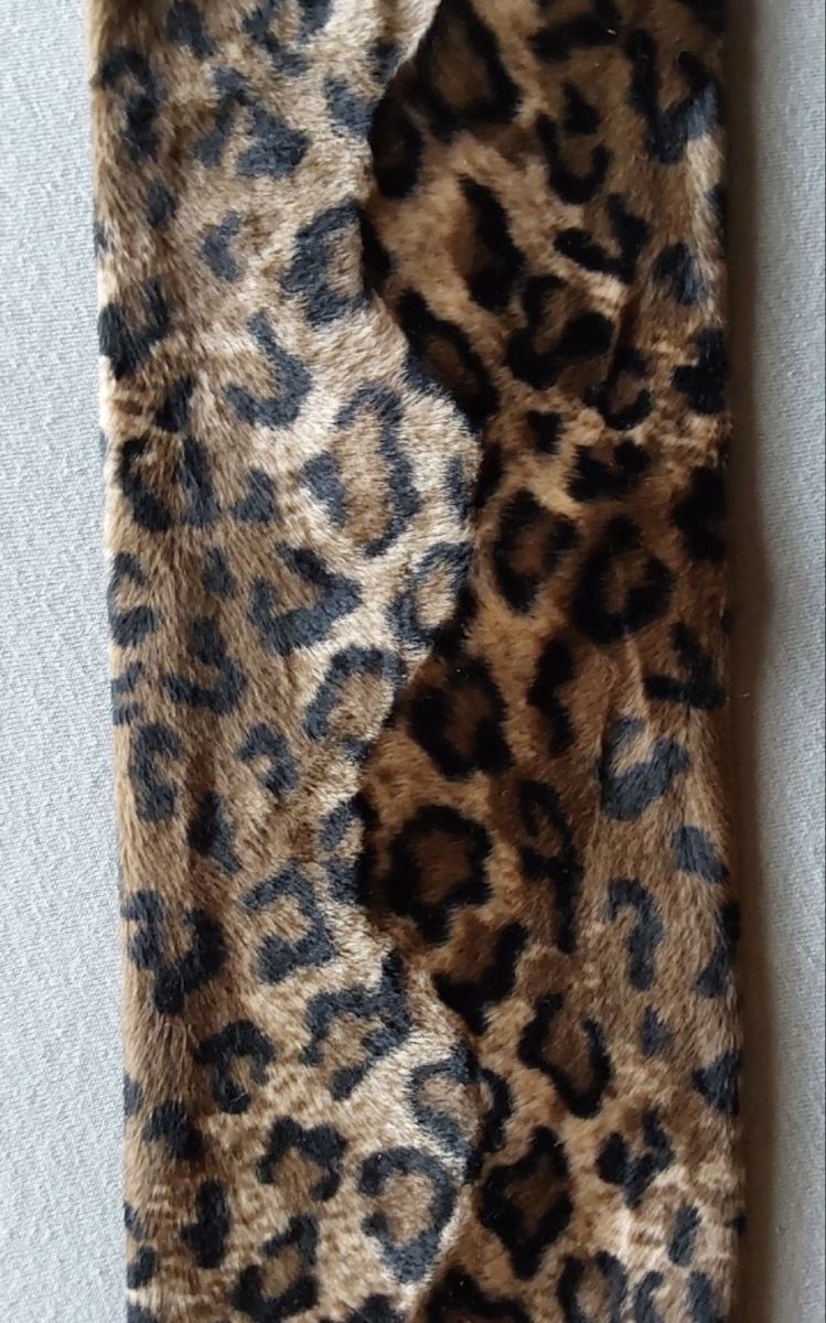 Foulard & Sciarpe: Cooles feines Leo Halstuch neu – Nuovo (secondo la descrizione) da Winterthur venduto da Sunshineandrain 3