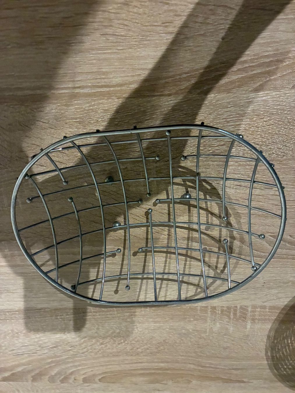 Ciotole: Moderne Obstschale aus Metall – Usato da Basel venduto da loona21
